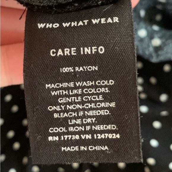 𝅺WHO what wear black and white polka dot jumper sz XS - no tie but in EUC - Picture 7 of 7